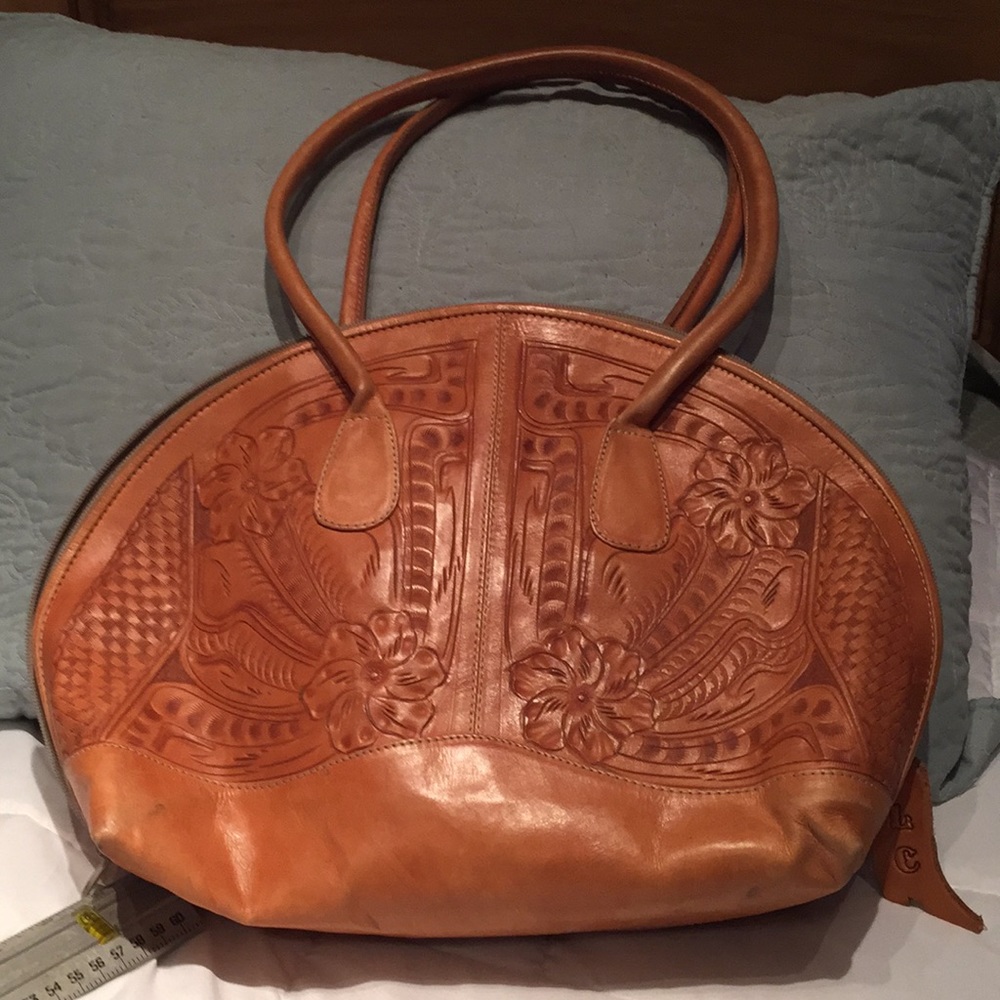 Leather bag